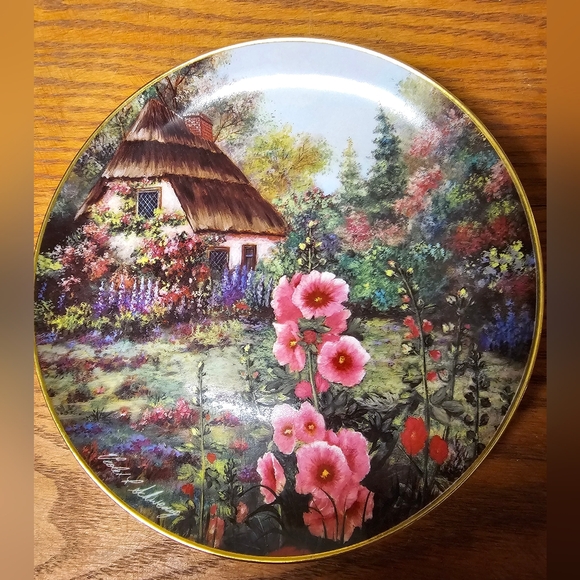 Franklin Mint 'Hollyhock Cottage' Ltd. Edt. Plate - Picture 1 of 2